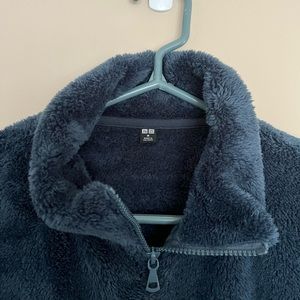 Uniqlo Women’s Fluffy Yarn Fleece Zip Up Sweater, Medium, Blue